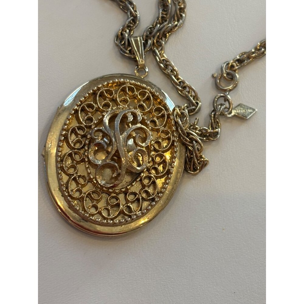 Vintage Sarah Coventry Gold-Tone Oval Monogrammed Pendant Necklace With Rope Cha